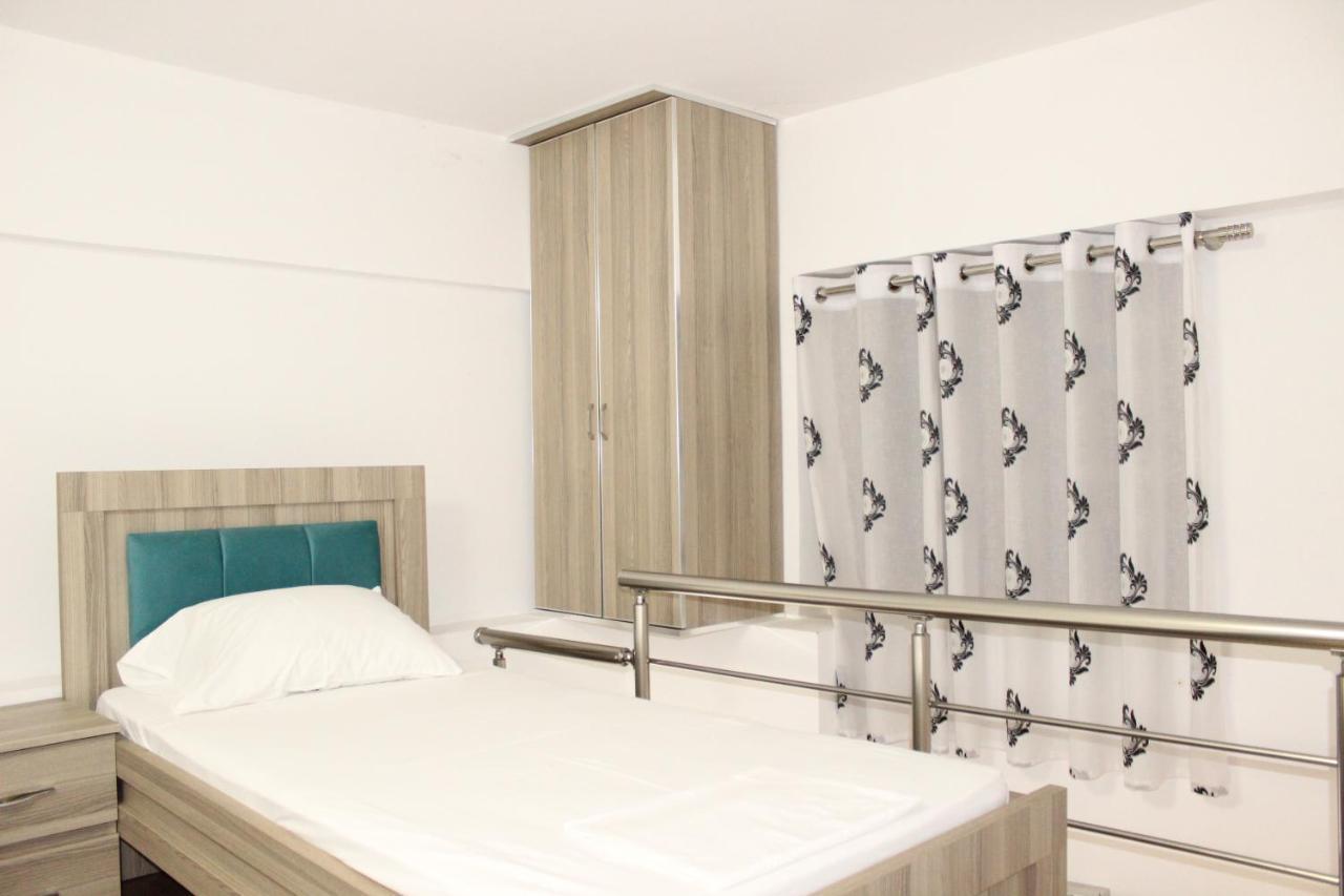 Bebi Hotel And Apartments Sarande Exterior photo