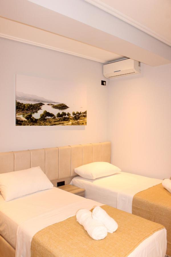 Bebi Hotel And Apartments Sarande Exterior photo
