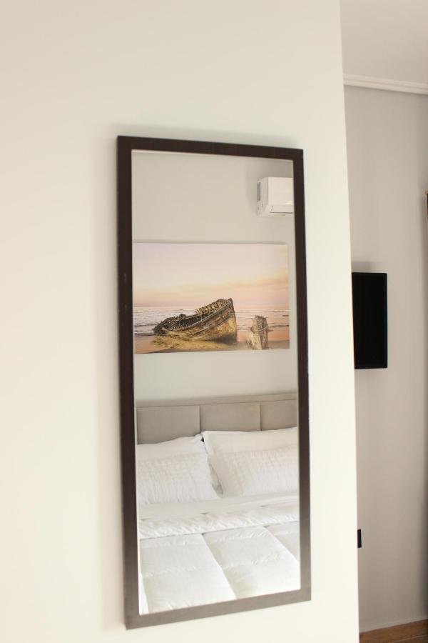 Bebi Hotel And Apartments Sarande Exterior photo