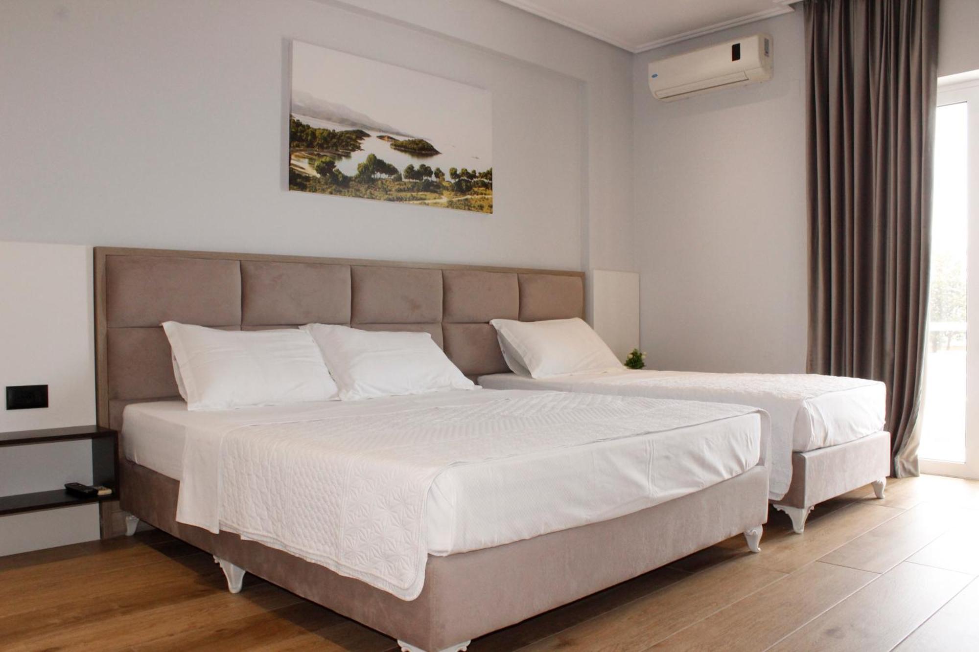 Bebi Hotel And Apartments Sarande Exterior photo